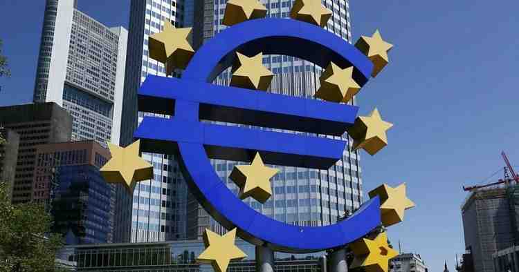 Bce: "Crescita forte e generalizzata, inflazione all'1,4%, lavoro in aumento con i flussi d'immigrazione"