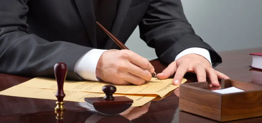 Quanto guadagna un notaio?